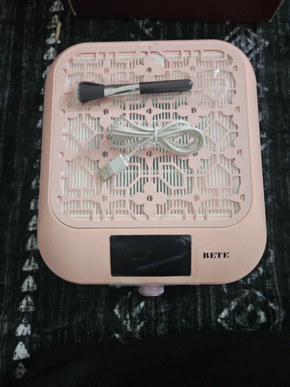 Bete D20 Rechargeable Nail Dust Collector - Pink